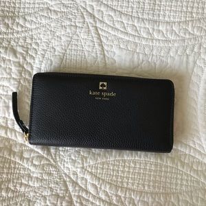 Kate spade wallet zip around wallet